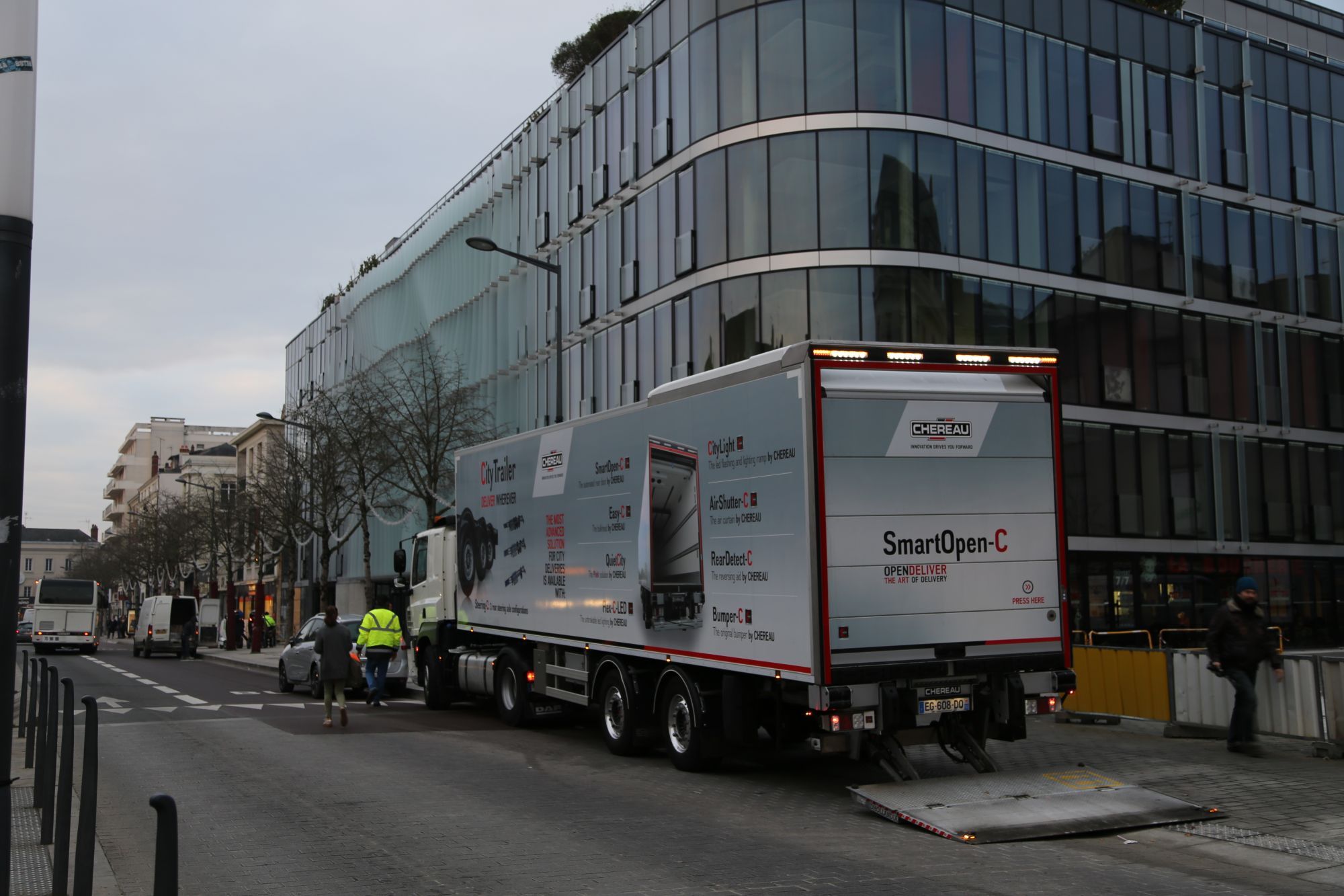 Copie de Véhicules utilitaires frigorifiques CHEREAU (10)