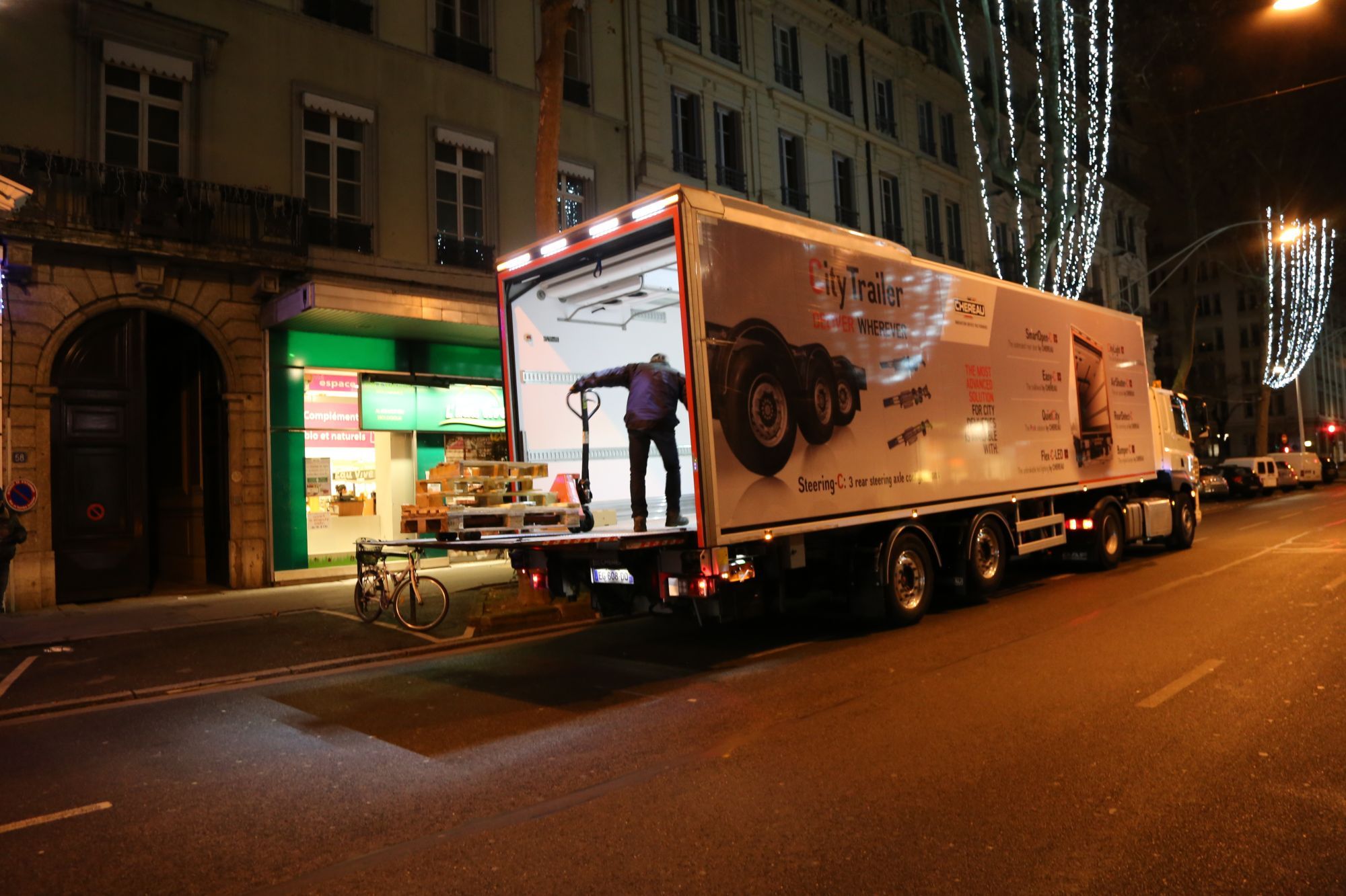 Copie de Véhicules utilitaires frigorifiques CHEREAU (10)