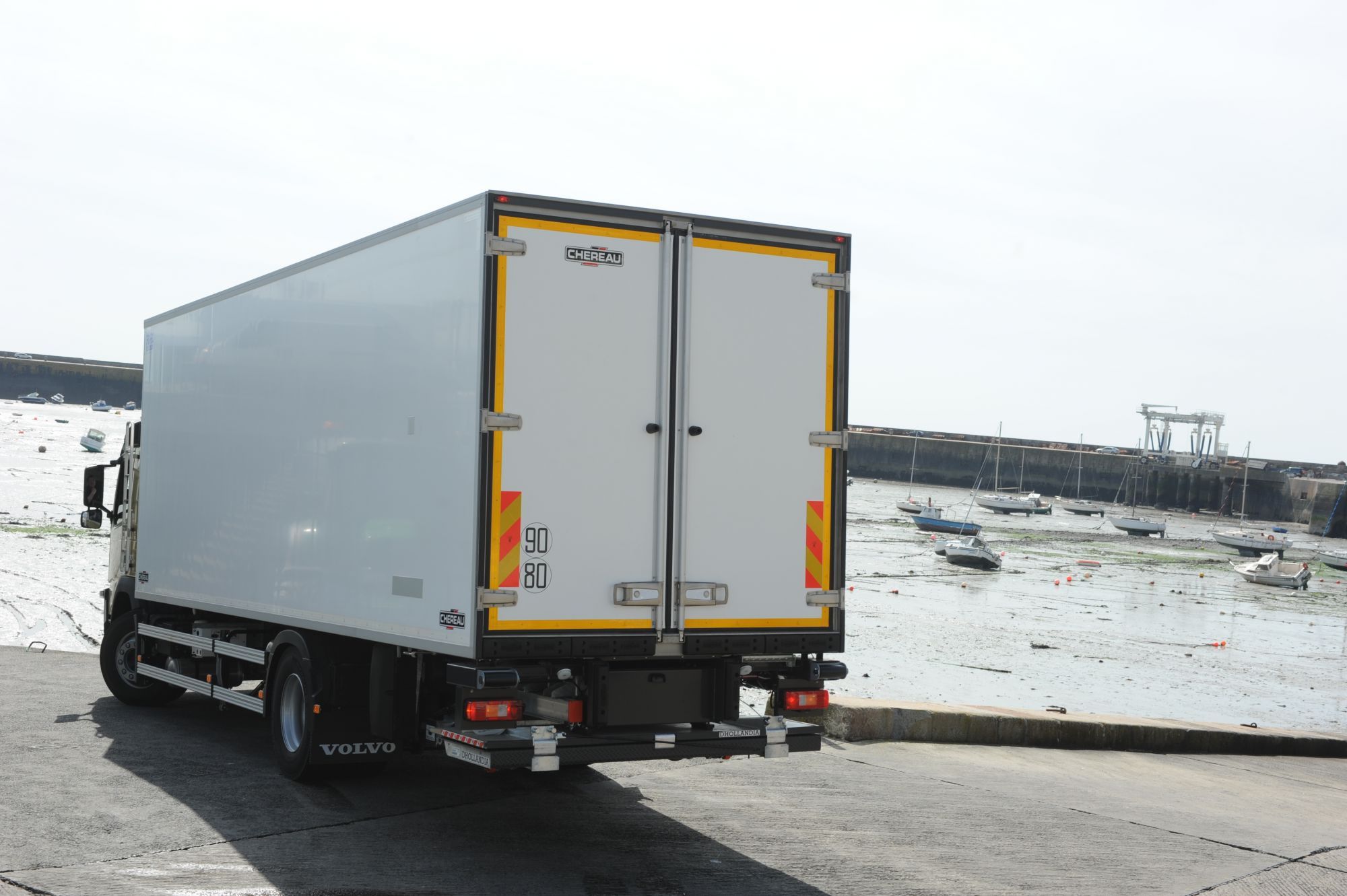 Copie de Véhicules utilitaires frigorifiques CHEREAU (10)