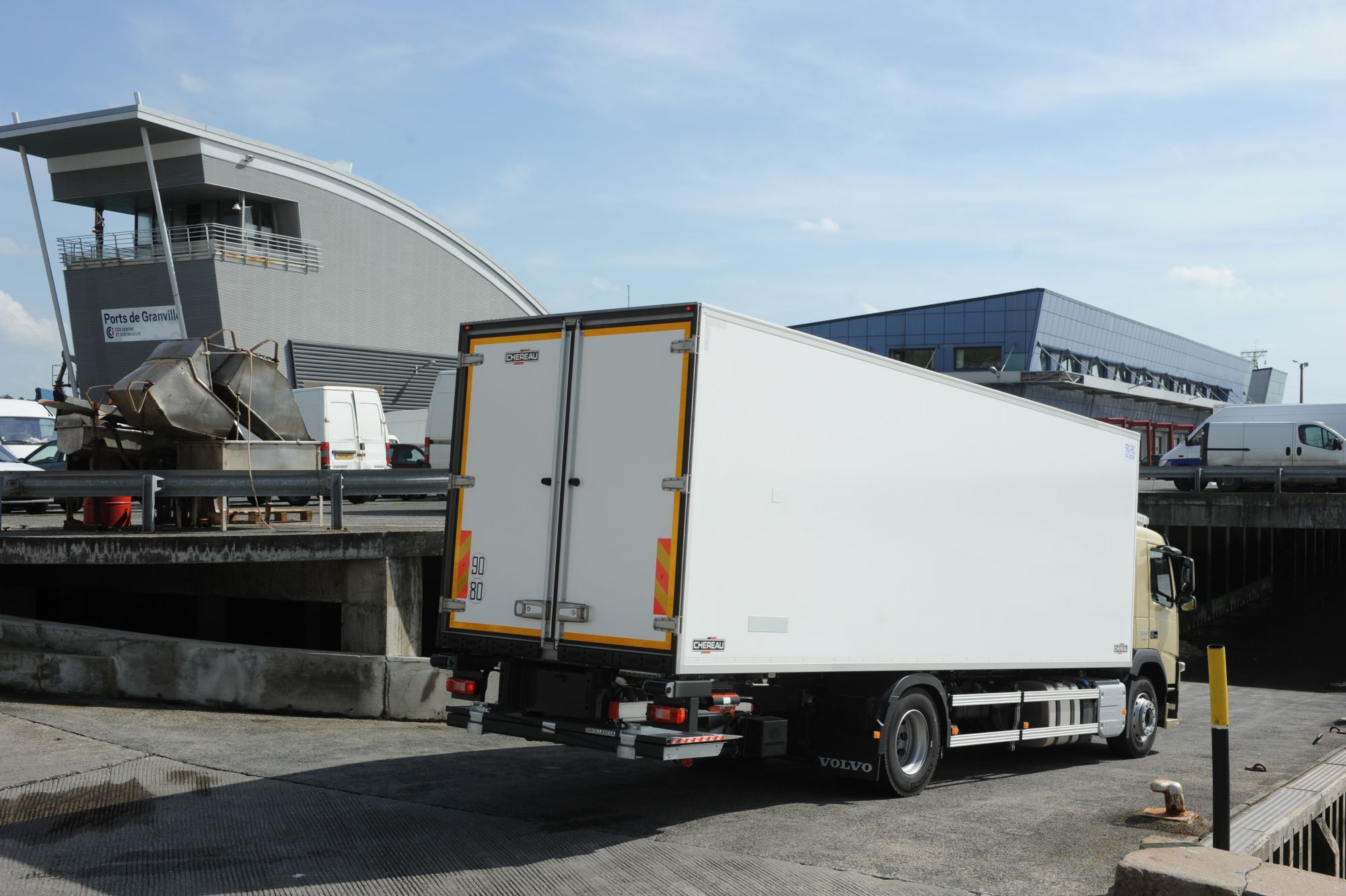 Copie de Véhicules utilitaires frigorifiques CHEREAU (10)
